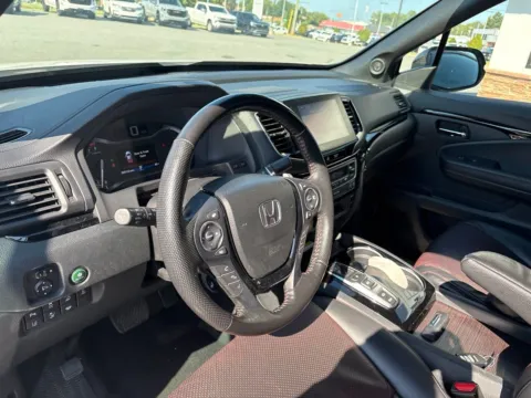 More photos of 2023 Honda Ridgeline Black Edition at Jerry Hunt Supercenter - Lexington, NC