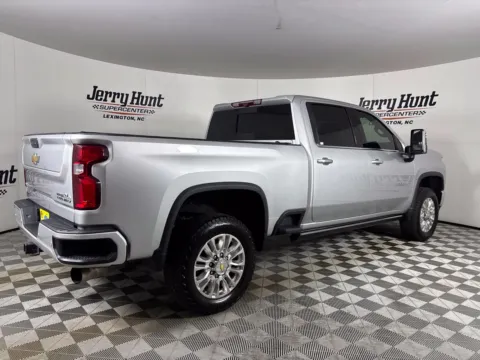 More photos of 2023 Chevrolet Silverado 2500 HD High Country at Jerry Hunt Supercenter - Lexington, NC