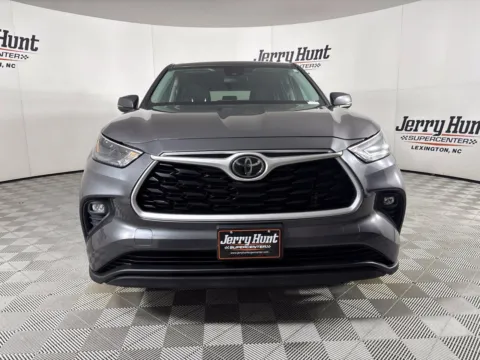 Photos of 2022 Toyota Highlander LE for sale in Lexington, NC at Jerry Hunt Supercenter - Lexington
