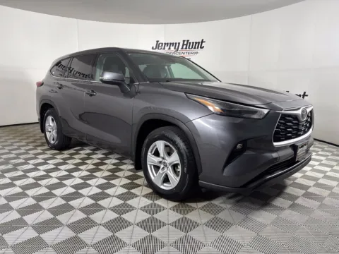 Another view of 2022 Toyota Highlander LE for sale in Lexington, NC at Jerry Hunt Supercenter - Lexington