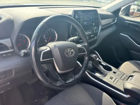 Another view of 2022 Toyota Highlander LE for sale in Lexington, NC at Jerry Hunt Supercenter - Lexington