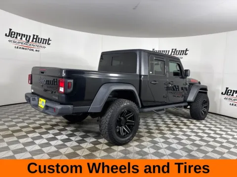 More photos of 2020 Jeep Gladiator Sport at Jerry Hunt Supercenter - Lexington, NC