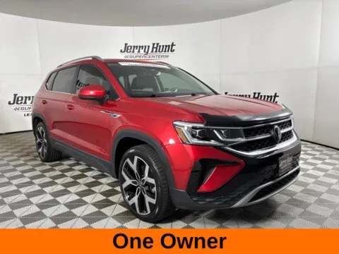 More photos of 2023 Volkswagen Taos 1.5T SEL at Jerry Hunt Supercenter - Lexington, NC