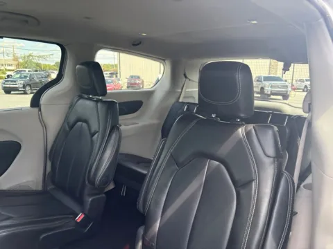 More photos of 2024 Chrysler Pacifica Touring L at Jerry Hunt Supercenter - Lexington, NC