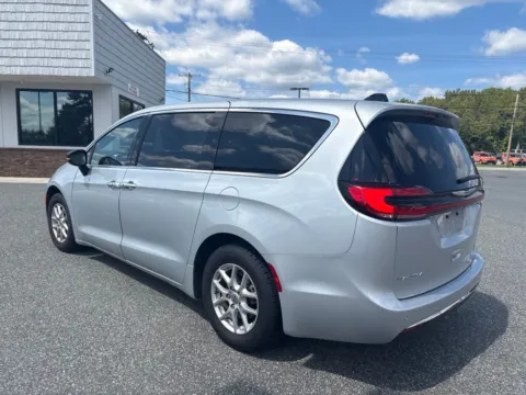 More photos of 2024 Chrysler Pacifica Touring L at Jerry Hunt Supercenter - Lexington, NC