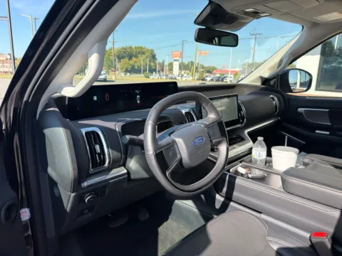 More photos of 2025 Ford Expedition Platinum at Jerry Hunt Supercenter - Lexington, NC