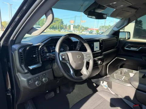 More photos of 2024 Chevrolet Silverado 1500 RST at Jerry Hunt Supercenter - Lexington, NC