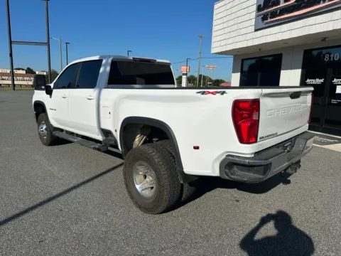 More photos of 2024 Chevrolet Silverado 3500 HD LT at Jerry Hunt Supercenter - Lexington, NC