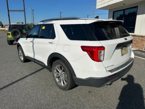 More photos of 2022 Ford Explorer Limited at Jerry Hunt Supercenter - Lexington, NC