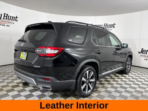 More photos of 2024 Honda Pilot Touring at Jerry Hunt Supercenter - Lexington, NC
