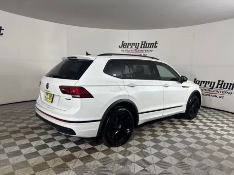 More photos of 2024 Volkswagen Tiguan 2.0T SE R-Line Black at Jerry Hunt Supercenter - Lexington, NC