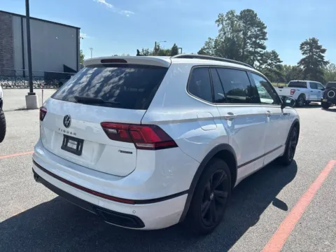 More photos of 2024 Volkswagen Tiguan 2.0T SE R-Line Black at Jerry Hunt Supercenter - Lexington, NC