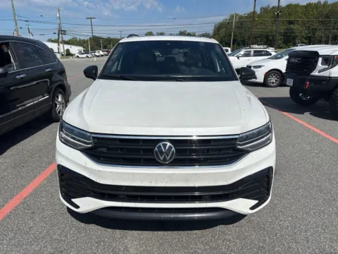 More photos of 2024 Volkswagen Tiguan 2.0T SE R-Line Black at Jerry Hunt Supercenter - Lexington, NC