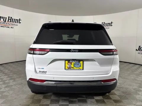 More photos of 2024 Jeep Grand Cherokee 4xe at Jerry Hunt Supercenter - Lexington, NC