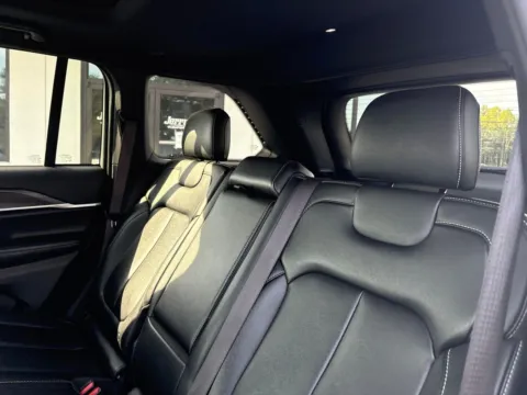 More photos of 2024 Jeep Grand Cherokee 4xe at Jerry Hunt Supercenter - Lexington, NC