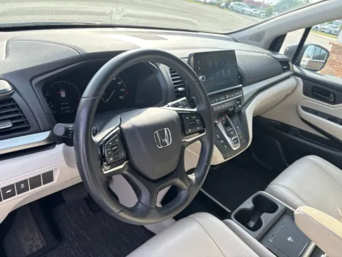 More photos of 2025 Honda Odyssey EX-L at Jerry Hunt Supercenter - Lexington, NC