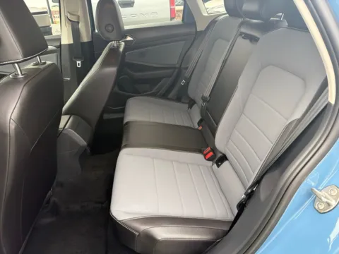More photos of 2025 Volkswagen Jetta 1.5T SE at Jerry Hunt Supercenter - Lexington, NC