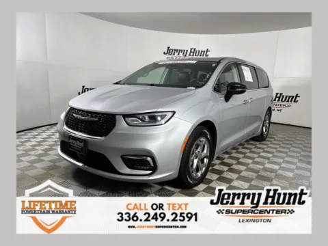 Silver 2024 Chrysler Pacifica Limited for sale in Lexington, NC
