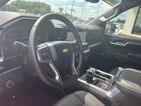 More photos of 2023 Chevrolet Silverado 1500 LTZ at Jerry Hunt Supercenter - Lexington, NC