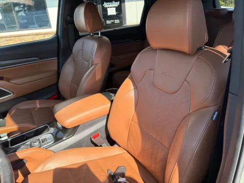 Another view of 2024 Kia Telluride SX-Prestige X-Pro for sale in Lexington, NC at Jerry Hunt Supercenter - Lexington