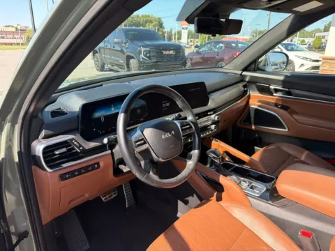 More photos of 2024 Kia Telluride SX-Prestige X-Pro at Jerry Hunt Supercenter - Lexington, NC