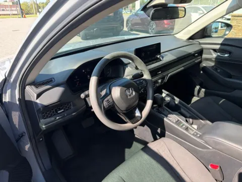 More photos of 2025 Honda Accord SE at Jerry Hunt Supercenter - Lexington, NC