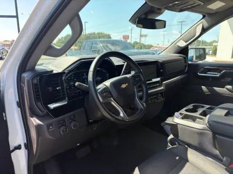More photos of 2024 Chevrolet Silverado 1500 LT at Jerry Hunt Supercenter - Lexington, NC