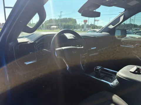 More photos of 2023 Chevrolet Silverado 1500 RST at Jerry Hunt Supercenter - Lexington, NC