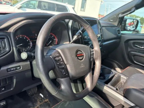 More photos of 2022 Nissan Titan PRO-4X at Jerry Hunt Supercenter - Lexington, NC