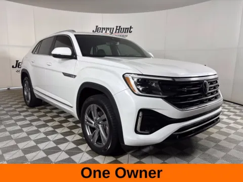 More photos of 2024 Volkswagen Atlas Cross Sport 2.0T SEL R-Line at Jerry Hunt Supercenter - Lexington, NC