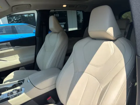 Another view of 2023 INFINITI QX60 LUXE for sale in Lexington, NC at Jerry Hunt Supercenter - Lexington