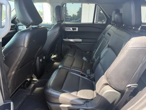 More photos of 2022 Ford Explorer Limited at Jerry Hunt Supercenter - Lexington, NC