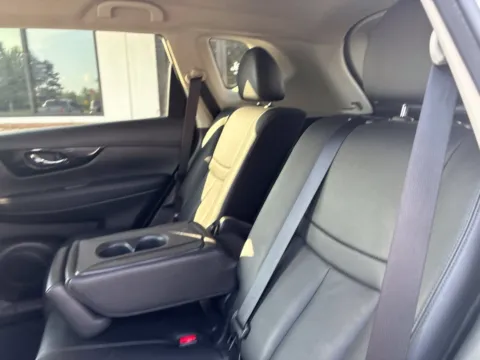 More photos of 2020 Nissan Rogue SL at Jerry Hunt Supercenter - Lexington, NC