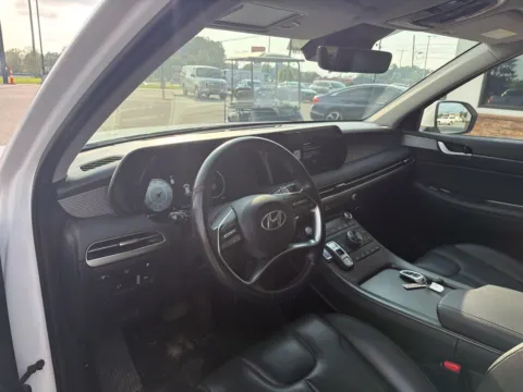 More photos of 2023 Hyundai Palisade Limited at Jerry Hunt Supercenter - Lexington, NC
