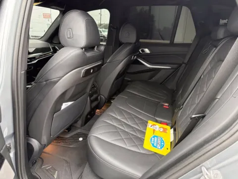 More photos of 2025 BMW X5 sDrive40i at Jerry Hunt Supercenter - Lexington, NC