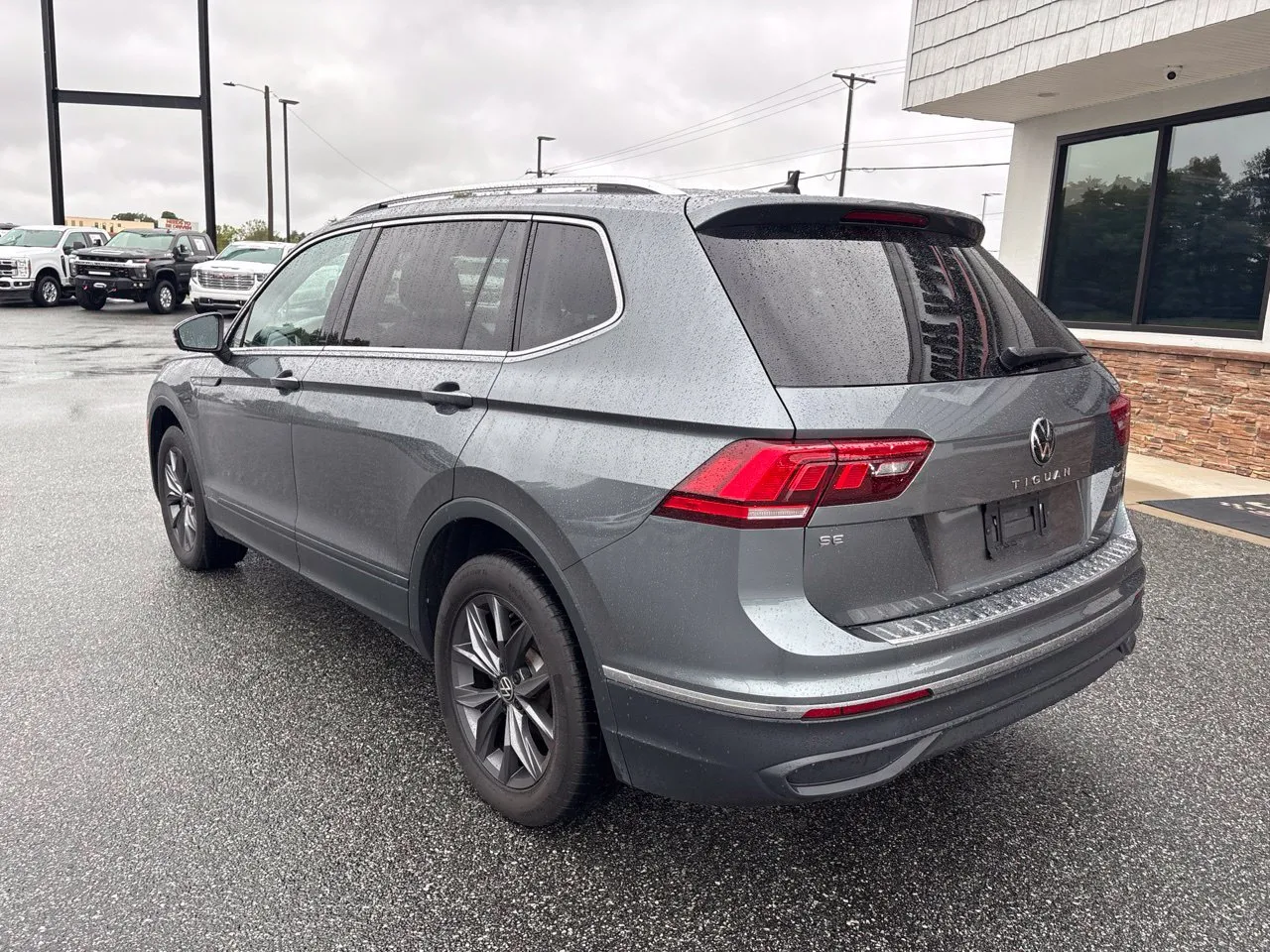 2023 Volkswagen Tiguan SE - Photo 7