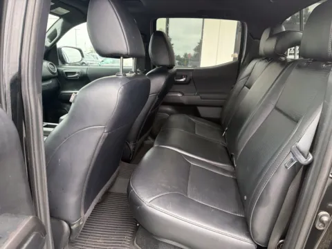 More photos of 2021 Toyota Tacoma TRD Off-Road at Jerry Hunt Supercenter - Lexington, NC