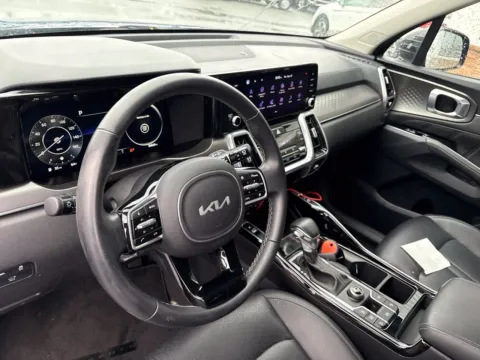 More photos of 2023 Kia Sorento SX at Jerry Hunt Supercenter - Lexington, NC