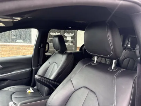 Another view of 2025 Chrysler Pacifica Select for sale in Lexington, NC at Jerry Hunt Supercenter - Lexington