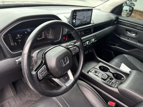 More photos of 2025 Honda Pilot Elite at Jerry Hunt Supercenter - Lexington, NC