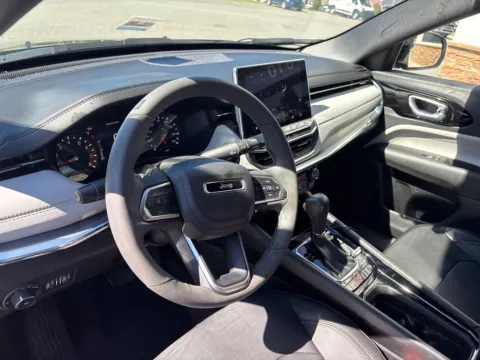 More photos of 2023 Jeep Compass Limited at Jerry Hunt Supercenter - Lexington, NC