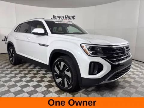 More photos of 2026 Volkswagen Atlas Cross Sport SE w/Technology at Jerry Hunt Supercenter - Lexington, NC
