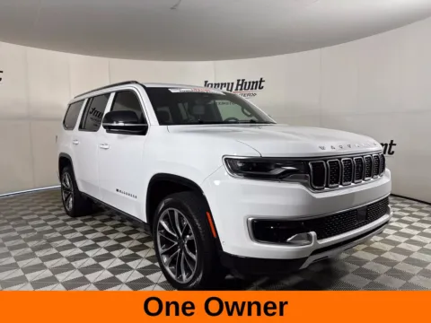 More photos of 2025 Jeep Wagoneer Series III at Jerry Hunt Supercenter - Lexington, NC
