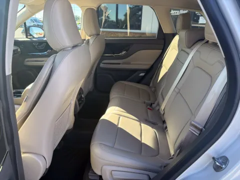 More photos of 2021 Lincoln Corsair Reserve at Jerry Hunt Supercenter - Lexington, NC
