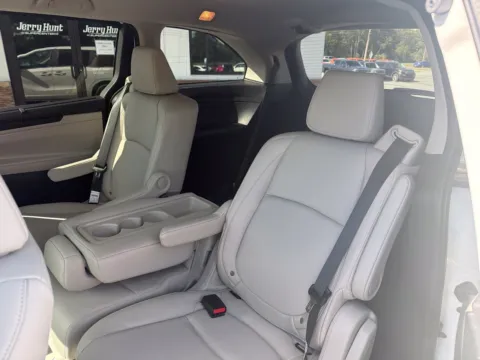 More photos of 2026 Honda Odyssey EX-L at Jerry Hunt Supercenter - Lexington, NC