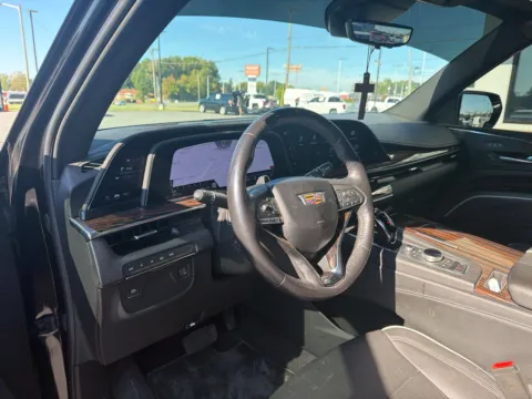 More photos of 2024 Cadillac Escalade ESV Premium at Jerry Hunt Supercenter - Lexington, NC