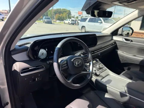 More photos of 2025 Hyundai Palisade SEL Premium at Jerry Hunt Supercenter - Lexington, NC
