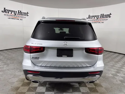 More photos of 2022 Mercedes-Benz GLB 250 at Jerry Hunt Supercenter - Lexington, NC