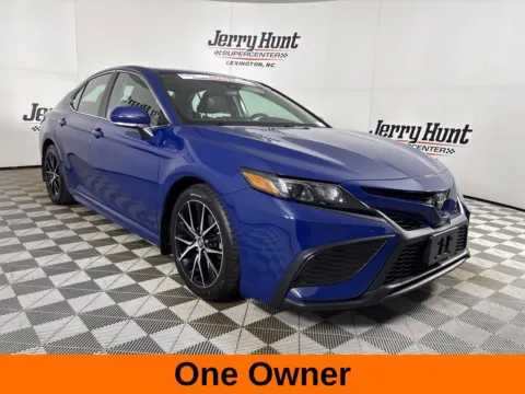 More photos of 2023 Toyota Camry SE at Jerry Hunt Supercenter - Lexington, NC