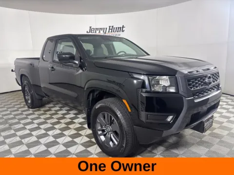More photos of 2025 Nissan Frontier SV at Jerry Hunt Supercenter - Lexington, NC